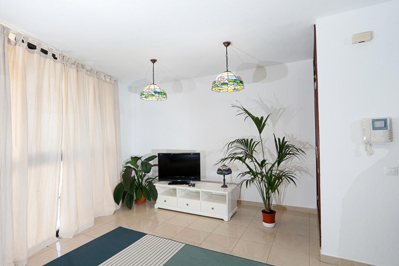 Apartamento Frente Al Puerto De Candelaria A 20 Metros De La Playa. Exterior photo